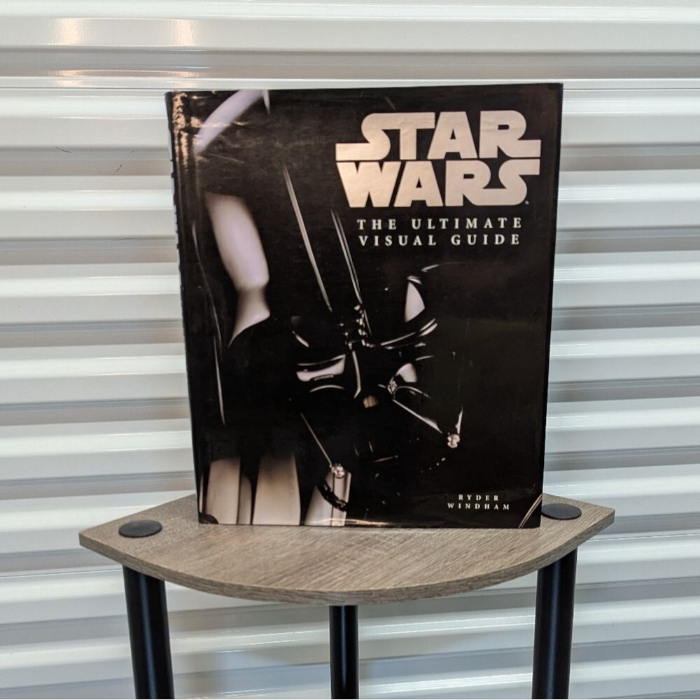 Star Wars: The‎ Ultimate Visual Guide Book 2005